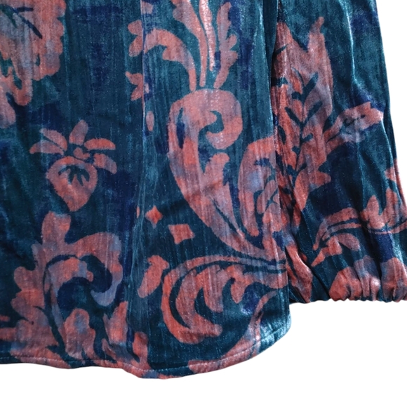 Anthropologie Faustine Blue Pink Velvet Peasant Blouse Women's Size Large NWT - Picture 10 of 15